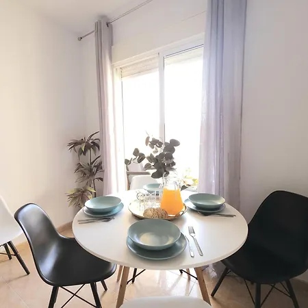 Con Piscina, Parque Naciones,