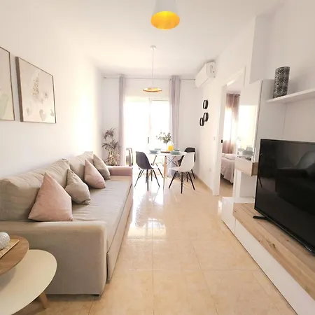 Appartement Con Piscina, Parque Naciones, *