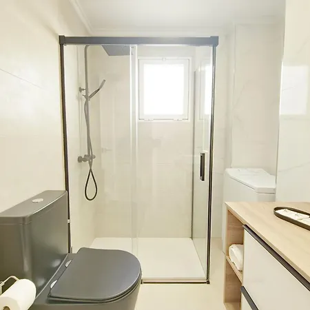 Con Piscina, Parque Naciones, * Torrevieja