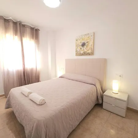 Con Piscina, Parque Naciones, *